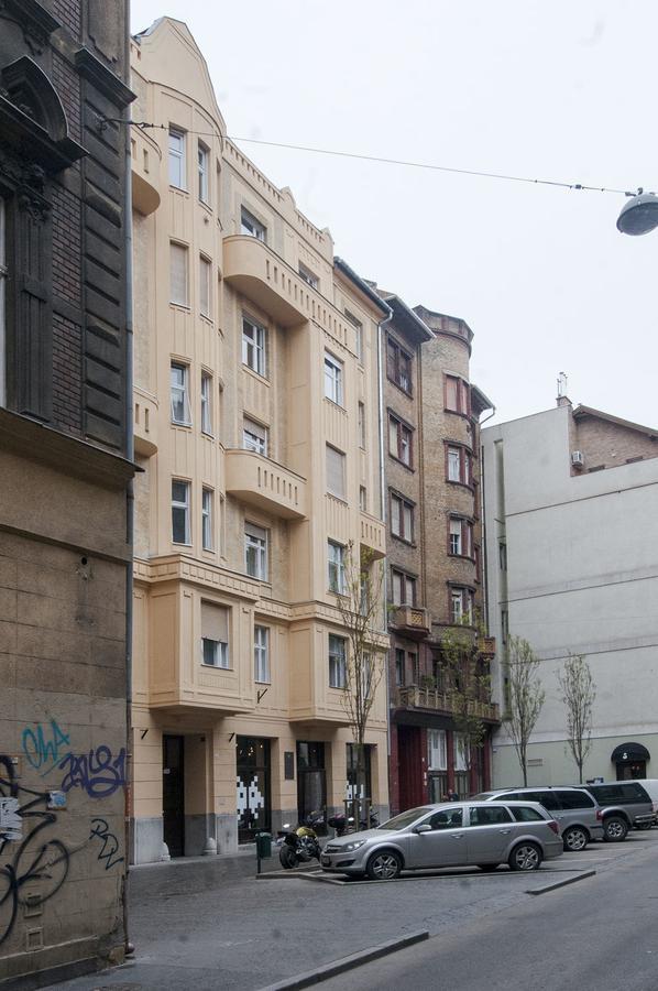 Stylish Downtown Apartment Budapest Exterior foto